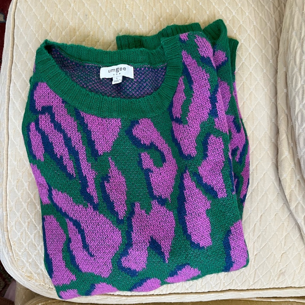Umgee Green & Purple Leopard Cheetah Print Crewneck Acrylic Sweater